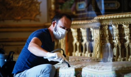 Palácio de Versalhes reabre na França, mas retorno de visitantes ainda é incerto