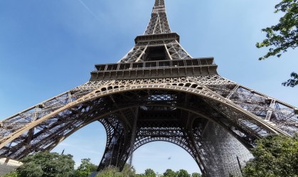 Fechada desde março, Torre Eiffel reabre em 25 de junho na França