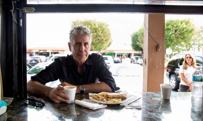 Em andança por Miami, Bourdain encontra ídolo e conhece um paraíso gastronômico