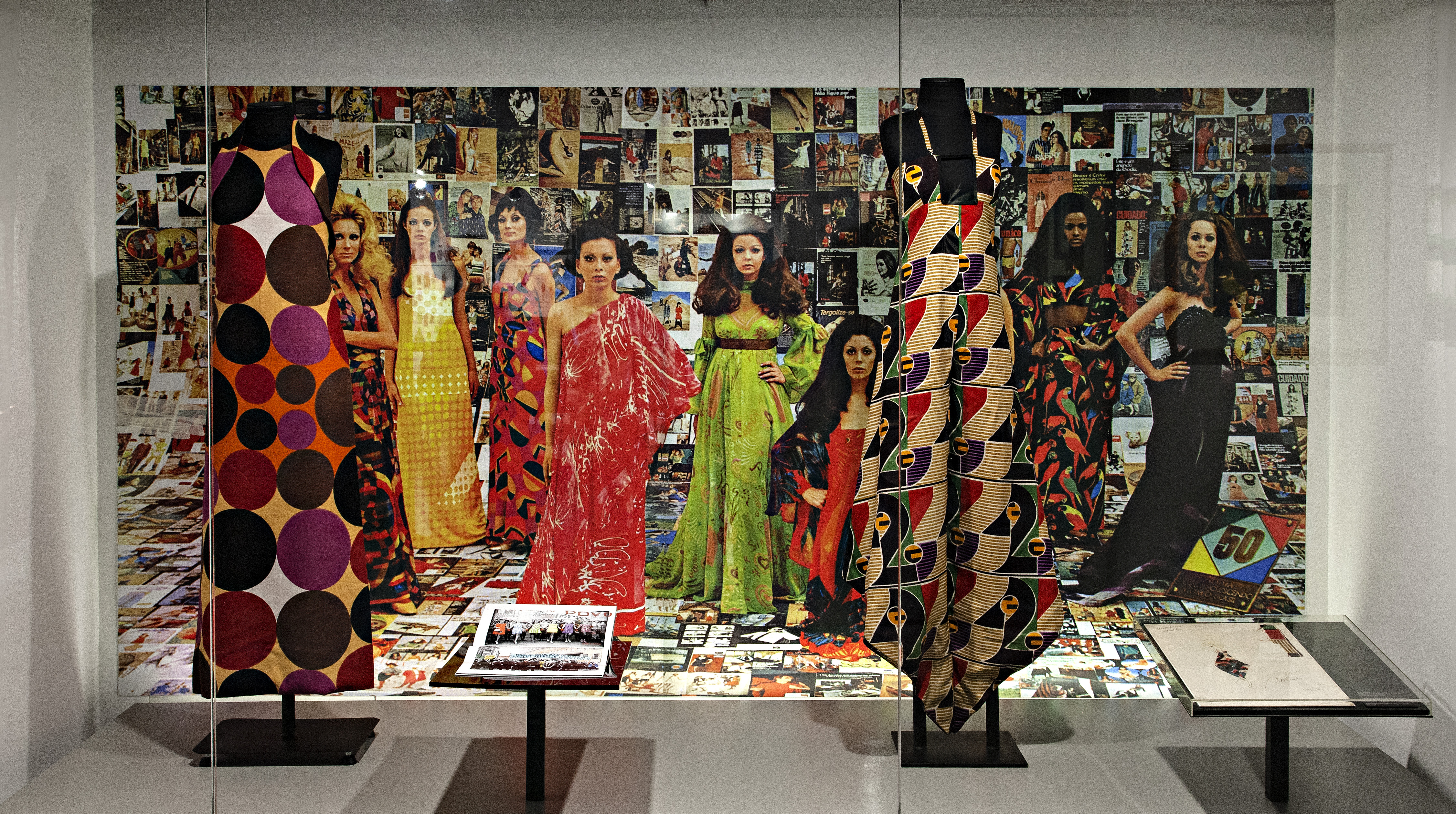 Foto_Expo_A Arte da Moda_Histórias Criativas_Créditos_Fifi Tong (5)