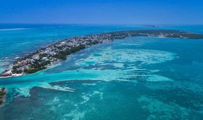 Belize reabre fronteiras para turistas vacinados sem necessidade de teste