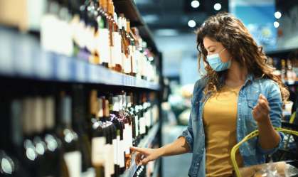 Descomplicando o vinho: marcas brasileiras ousam para simplificar a bebida e atrair millennials
