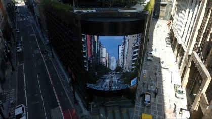 Painel eletrônico no centro de São Paulo