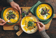 Esfriou? Veja onde pedir sopas, caldos e cremes em São Paulo