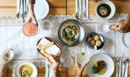 Restaurante 'A Baianeira' completa 7 anos e lança menu com pratos icônicos