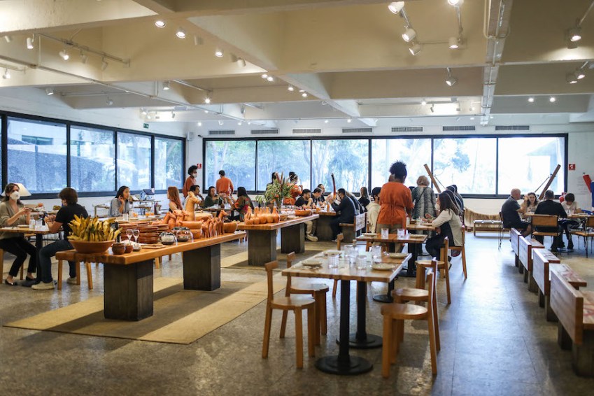Unidade do Masp do restaurante A Baianeira, que fica no subsolo do museu / Madeleine Seagram