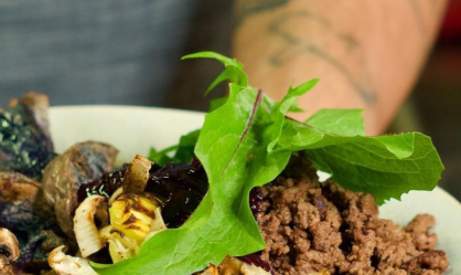 O gosto da redescoberta: chef inaugura primeiro restaurante indígena nos EUA