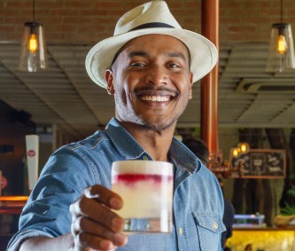 Laercio Zulu bartender