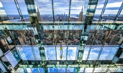 NY do alto: cidade ganha observatório de vidro a mais de 300 metros do chão
