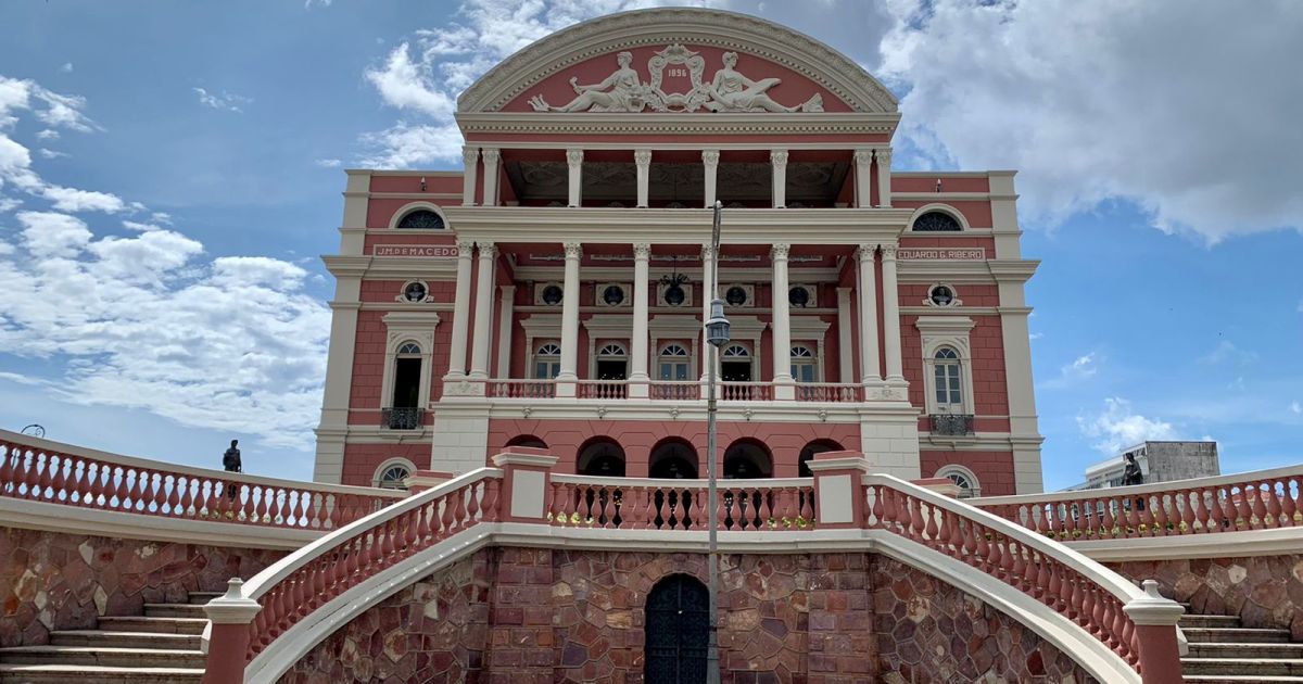 Manaus é Reconhecida Como Tendência Global de Viagem para 2026, com Destaque para Natureza e Gastronomia