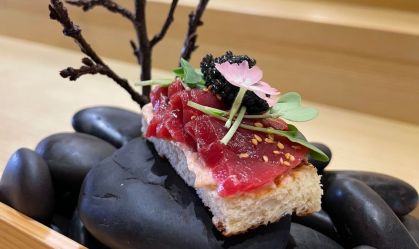 Imakay celebra 4 anos com banquete de Edson Yamashita, do Ryo, e Saiko Izawa, do Rosewood