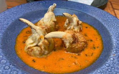 patinhas caranguejo escama gyoza