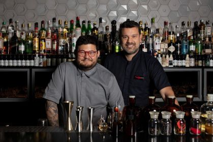 tan tan noodle bar alex mesquita e thiago banares