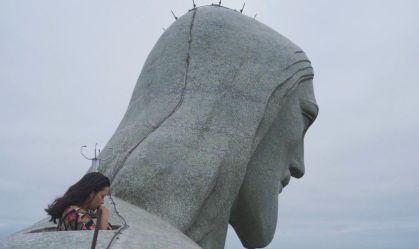 Como é entrar no Cristo Redentor e ter uma vista do Rio a 700 metros de altura