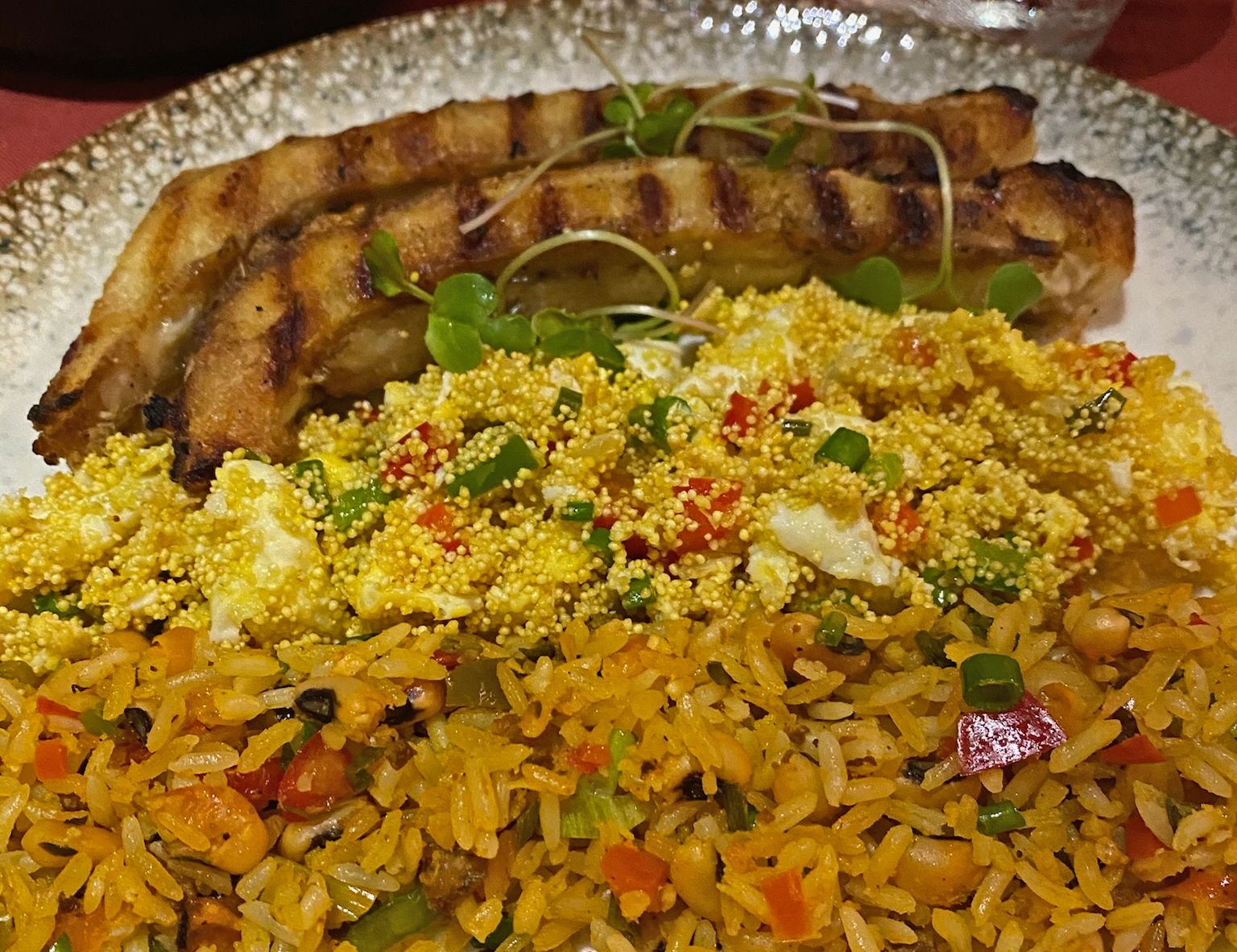 costela de tambaqui com baiao de dois banzeiro