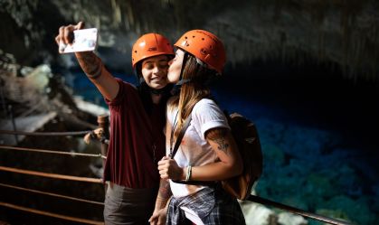 Destinos investem em ações positivas para atrair e acolher viajantes LGBTQ+