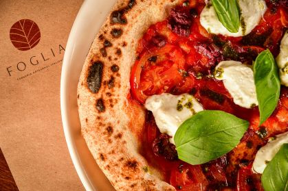 Pizzas napolitanas são foco da Foglia Forneria, na Vila Conceição, em São Paulo