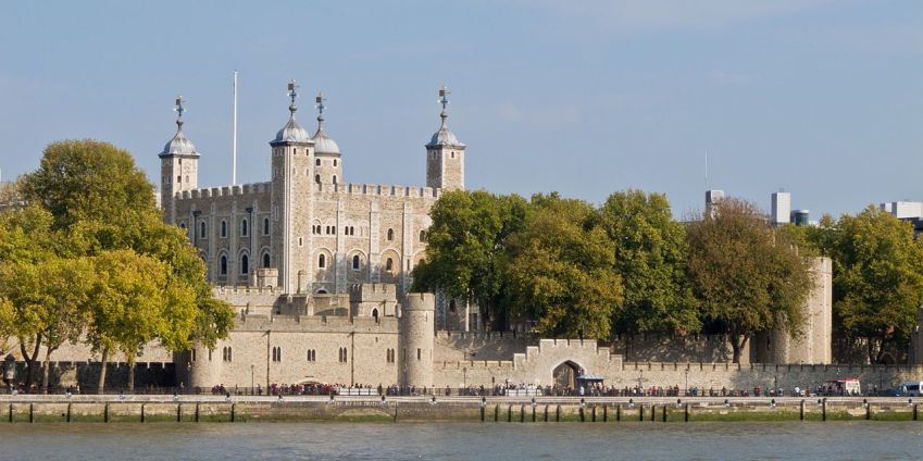Tower of London • Wikimedia Commons