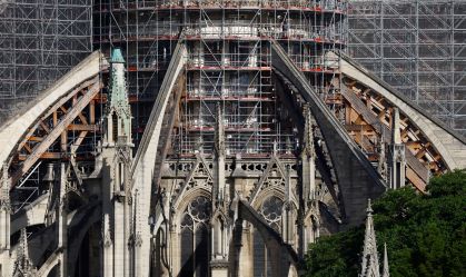 Catedral de Notre-Dame deve reabrir em 2024, diz ministra da Cultura da França