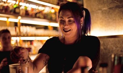 Onde os bartenders bebem? Com a expert Thatta Kimura, em São Paulo