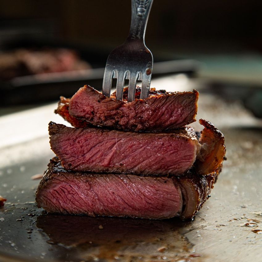 Restaurante Osso, no Itaim, trabalha com cortes premium e carnes maturadas / Can Fotografia