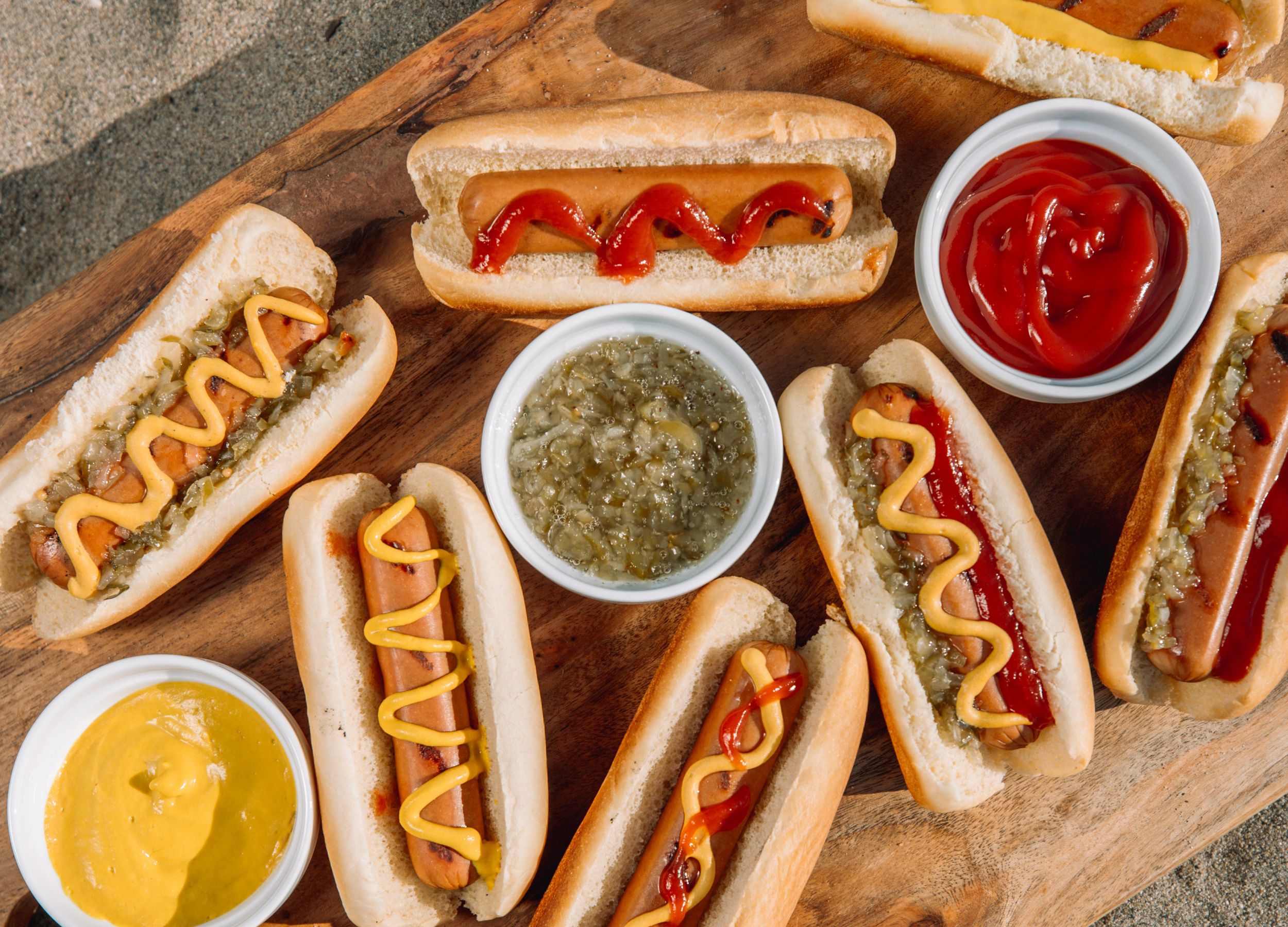 A história do nome "Hot dog" é uma das mais divertidas da gastronomia; conheça essa e outras por trás de icônicos pratos