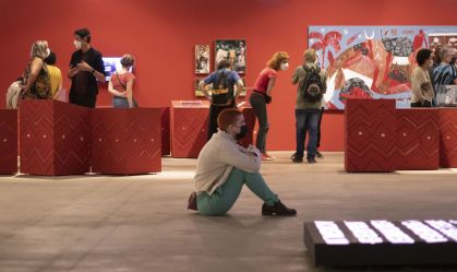 Bienal de SP "visita" Rio de Janeiro com mostra itinerante de obras de artistas de 8 países