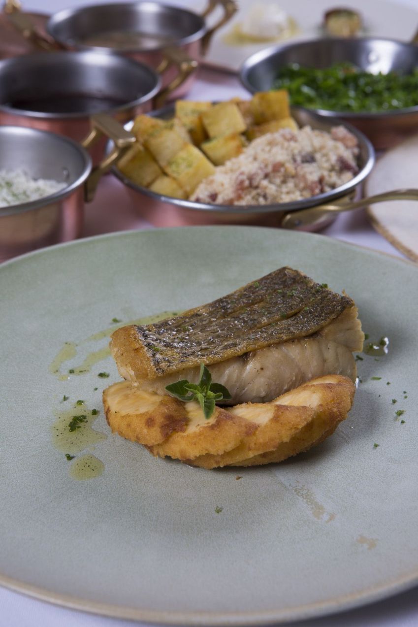 D.O.M. serve almoço executivo por R$ 98 / Ricardo D'Angelo