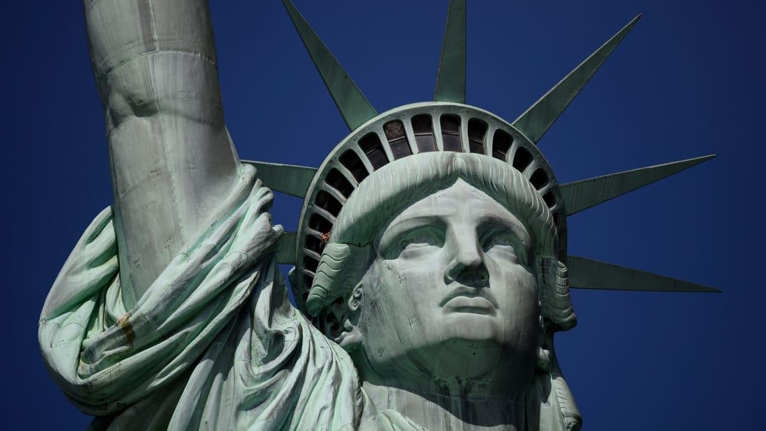 cabeça estatua liberdade