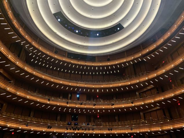 Teatro do Dr. Phillips Center of Performing Arts, em Orlando • Saulo Tafarelo