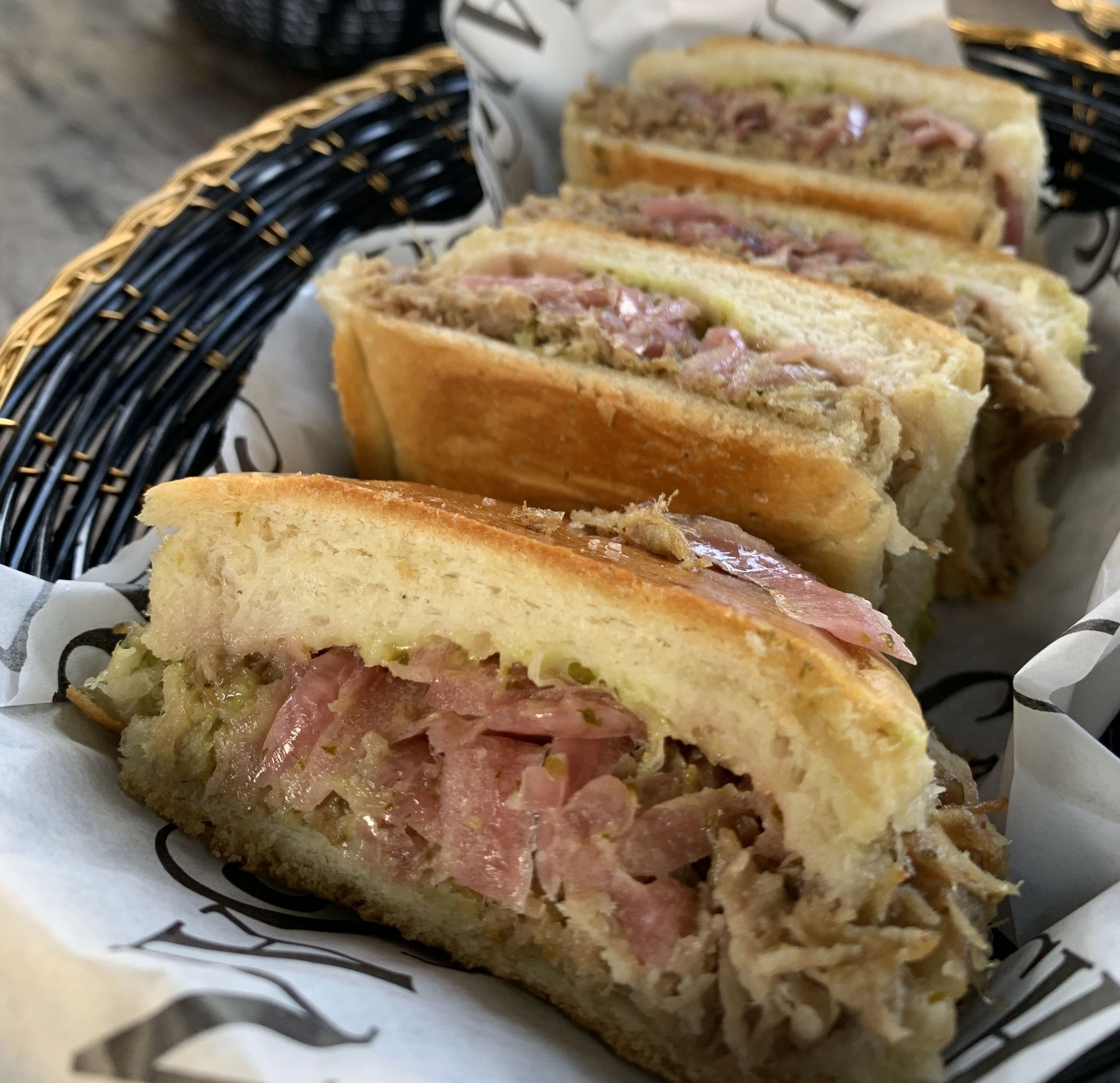 Sanduíches cubanos do Sanguich, na região de Little Havana, em Miami • Saulo Tafarelo