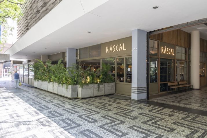 Ráscal abrirá as portas de suas dez unidades no primeiro dia de 2024. Na foto, a que está localizada no Conjunto Nacional / Pedro Napolitano Prata