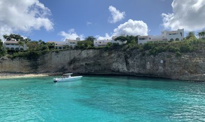 Uma ilha, dois países: o paraíso caribenho onde França e Holanda se encontram