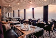 Localizado no 122º andar, a 422 metros do chão, restaurante mais alto do mundo reabre em Dubai