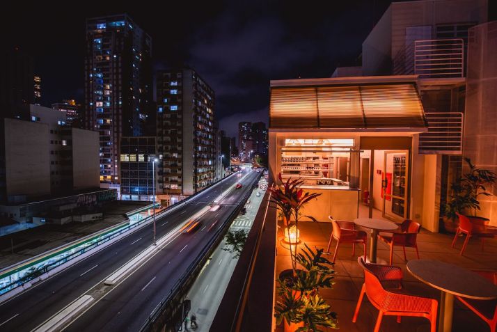 Exterior do Cora, que oferece vista para o Minhocão, no centro de SP / Eduardo Magalhães