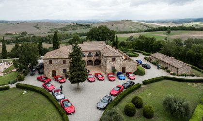 Four Seasons lança road trips com experiências exclusivas nos EUA e Europa em carros de luxo