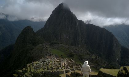 Machu Picchu reabre para turistas após ficar fechada por quase um mês