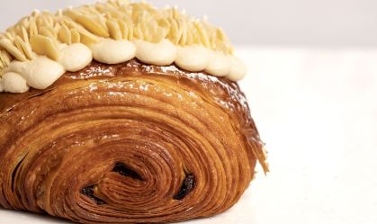 Mag Market abre as portas no Itaim, em SP, com vitrine lotada de croissants, Pain au chocolate e pães especiais