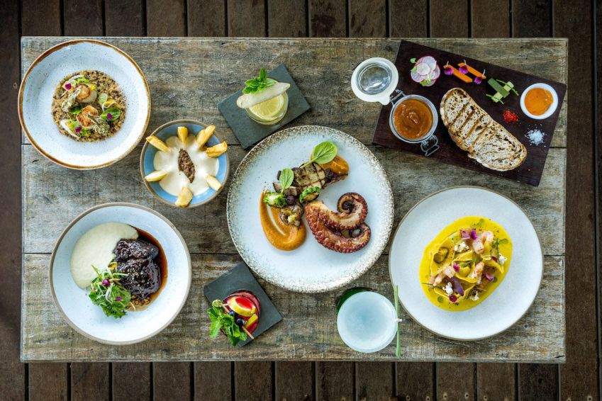 Rocka serve cozinha mediterrânea moderna na Praia Brava / Divulgação