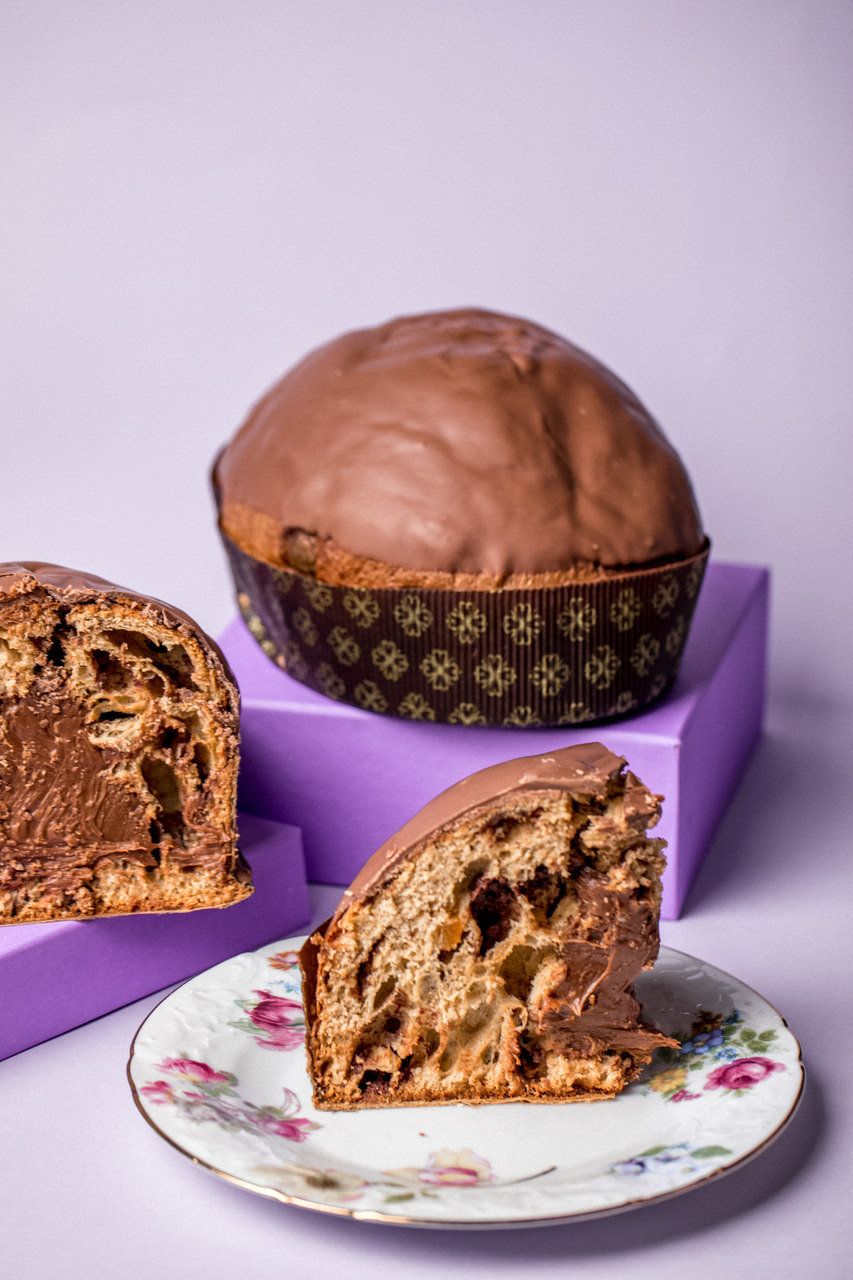 Colomba pascal com sabor de pão de mel, gotas de chocolate e recheio de ganache de chocolate com doce de leite da Zulcare / divulgação