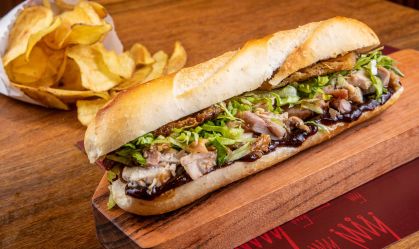 Expansão de tradicional restaurante do RJ, Cria leva galeto para dentro de sanduíches