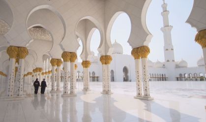 Cinco curiosidades sobre Abu Dhabi, nos Emirados Árabes, um lugar de superlativos 
