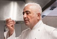 Guy Savoy, considerado o melhor chef do mundo, perde uma de suas estrelas Michelin