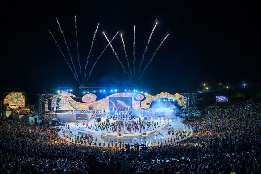 Ato central da Festa Nacional da Vindima de Mendoza ocorre no Teatro Grego, dentro do Parque General San Martín / Divulgação