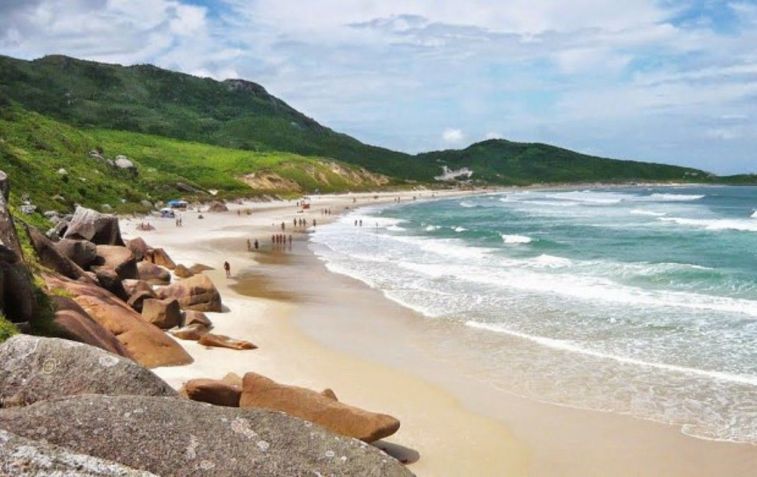 / Praia de nudismo Galheta, Florianópolis/SC - Imagem: PMF/Divulgação