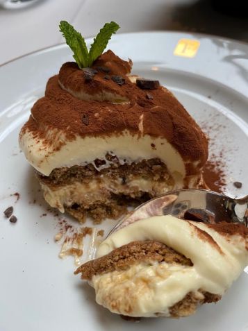 O clássico tiramisù do Fasano / Tina Bini