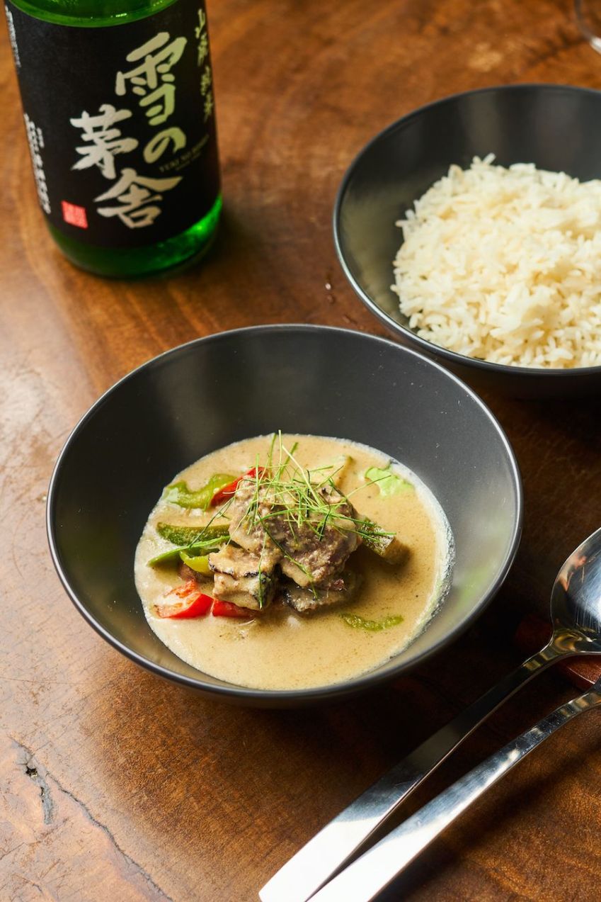 Gaeng Kiaw Wan Neua do Ping Yang, curry verde de carne / Laís Asca