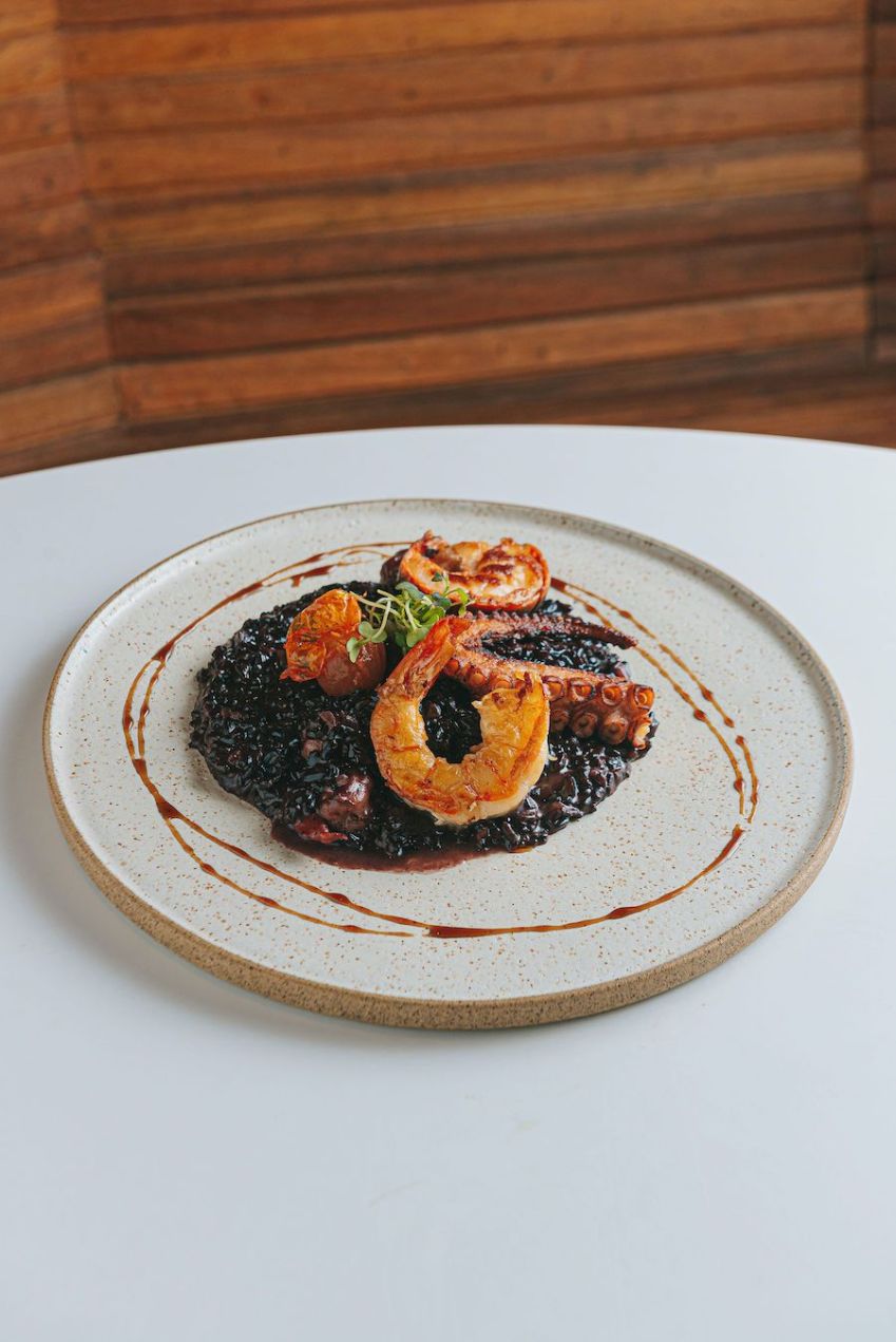 Risoto de arroz negro / Felipe Archer