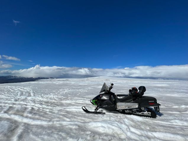 Glaciar Mýrdalsjökull tem passeios em veículos para neve e visuais arrebatadores / CNN Viagem & Gastronomia