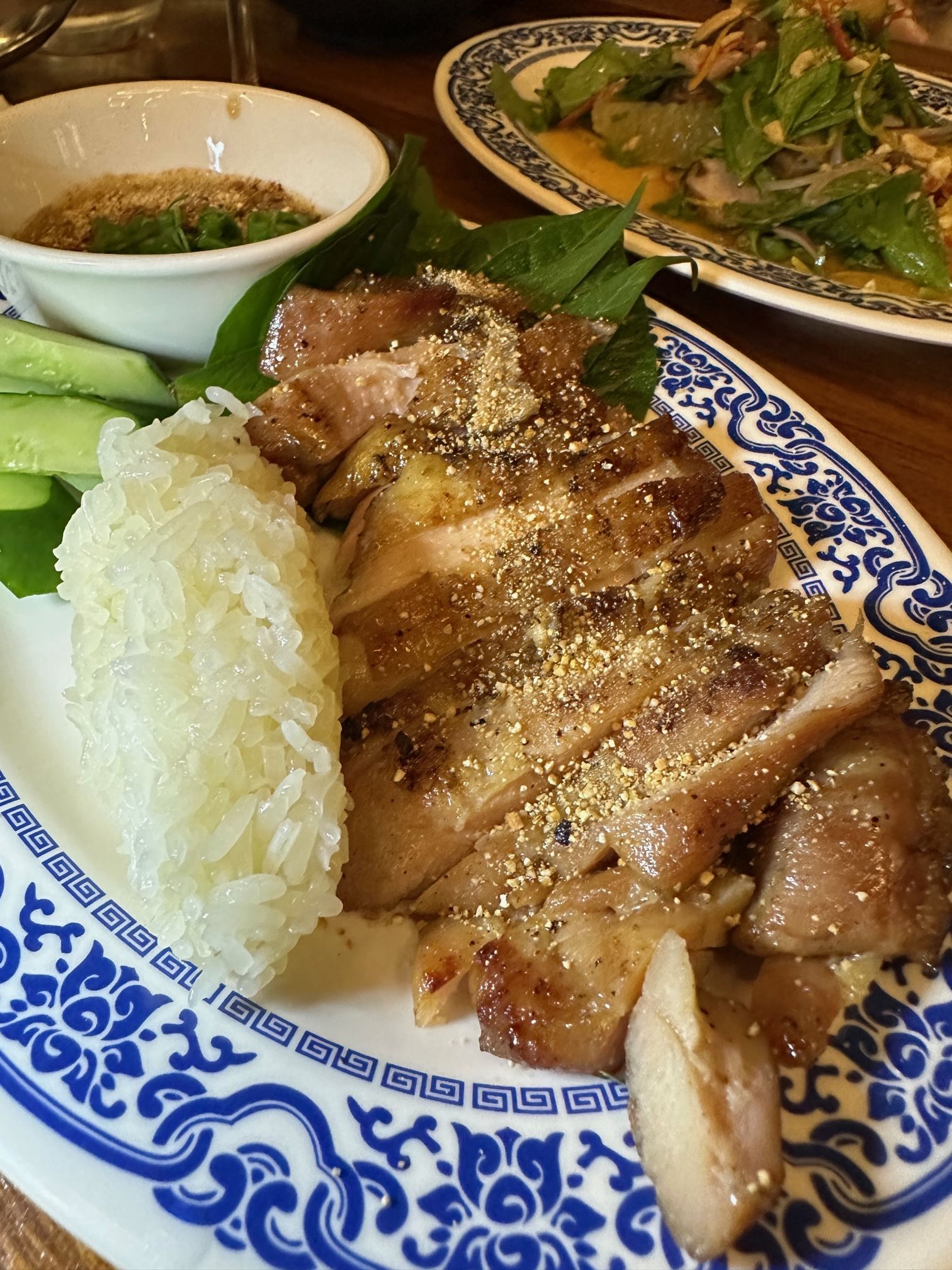 Gai Yang, frango grelhado com molho Nham Jim Jaew / Tina Bini